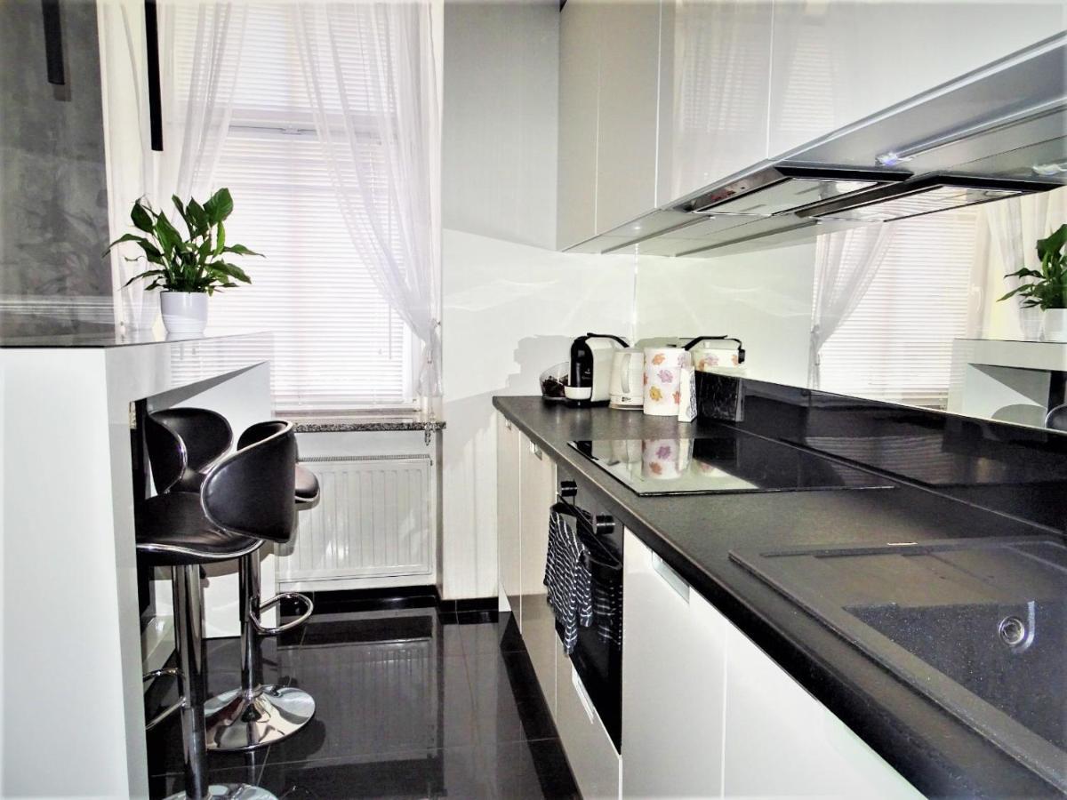 Appartamento Apartament Cieplicka Jelenia Góra Esterno foto